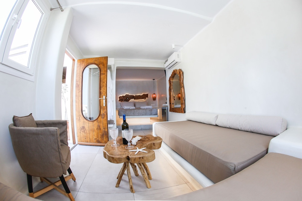 Villa Elina Suites And More 28/46