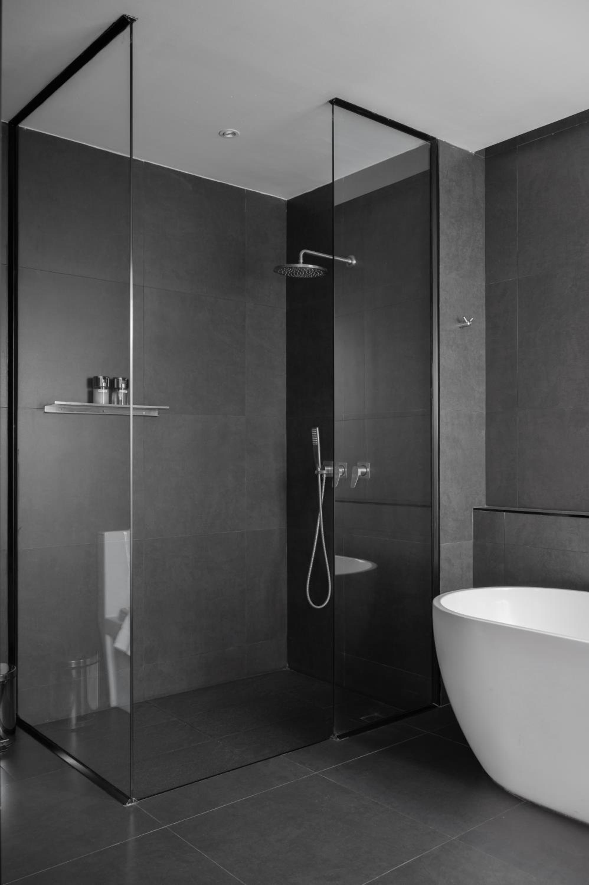 Deluxe, Double Bed, Bathtub, POR Thapae Gate 4/8