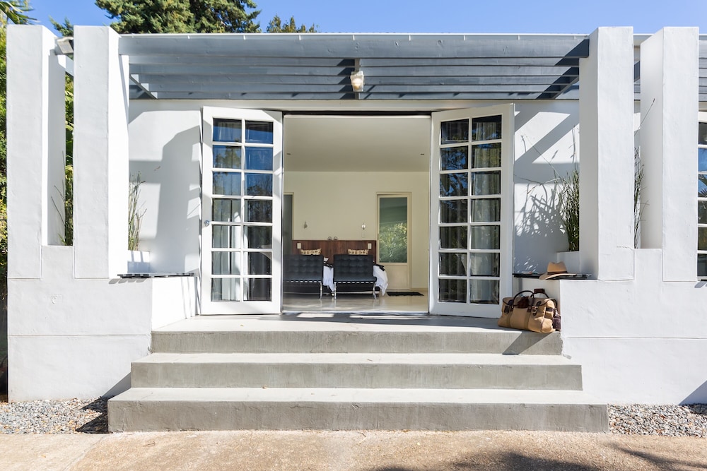 Bloomestate Luxury Retreat 13/61