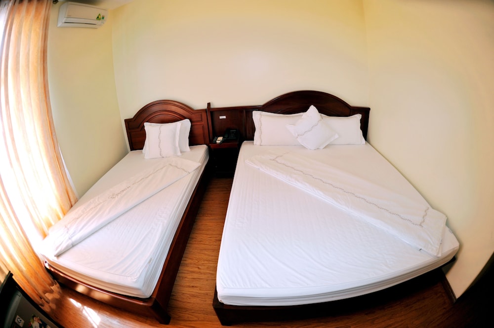 Thuan Thanh Hotel 24/50