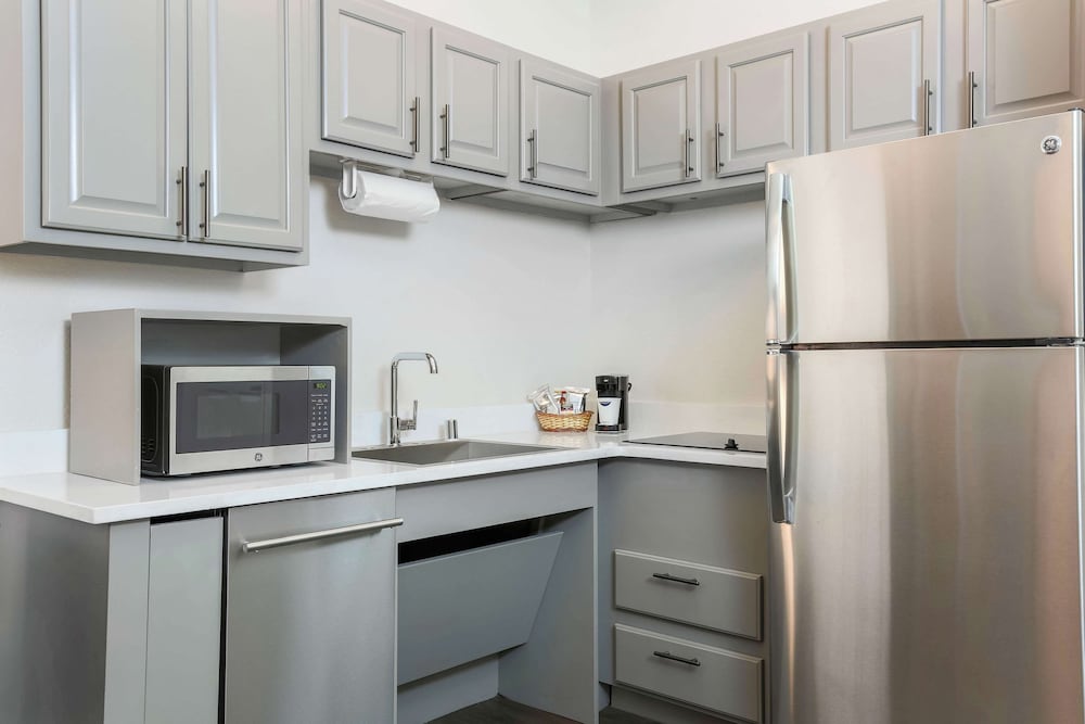 Hampton Inn And Suites Denver Tech Center 53/69