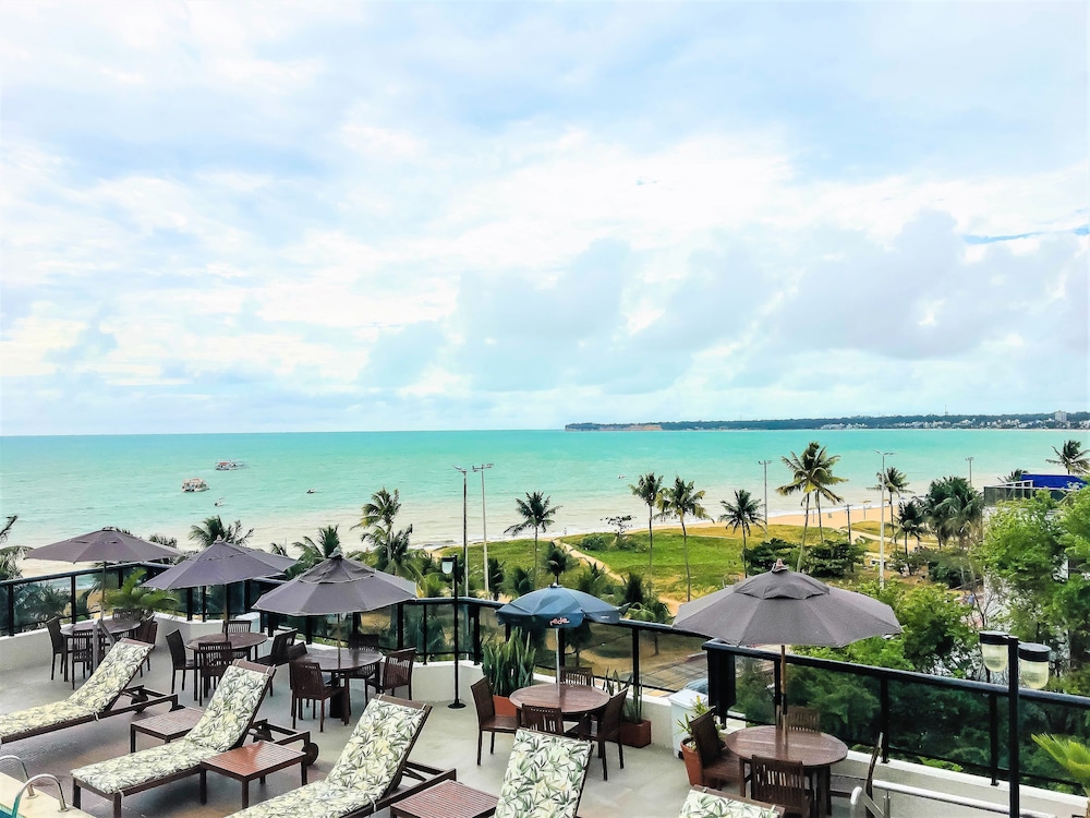 Atlantico Praia Hotel، جواو بيسوا 69/71