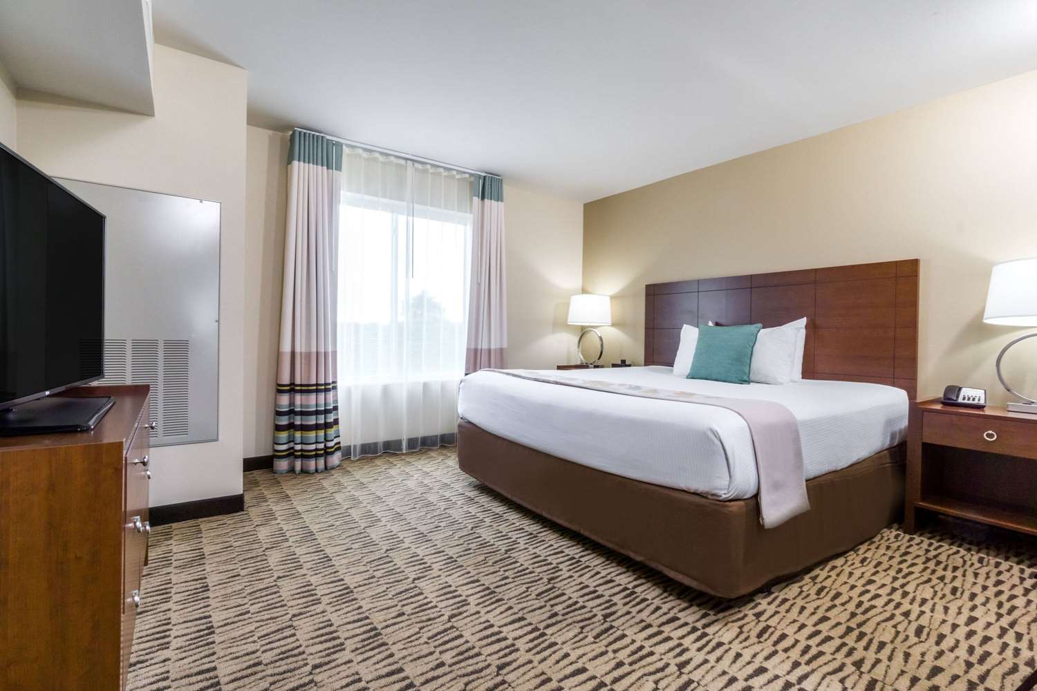 Hawthorn Suites By Wyndham Wheeling At the Highlands 8/45