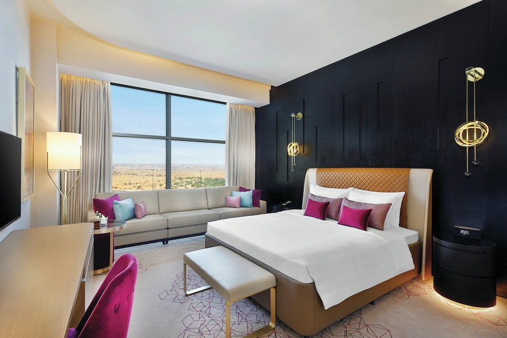 CLARKES HOTEL 9/50