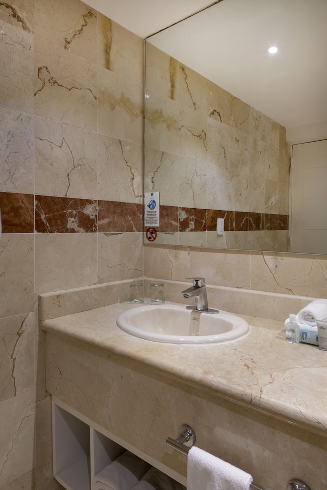 Viva Heavens by Wyndham A Trademark All Inclusive 16/63