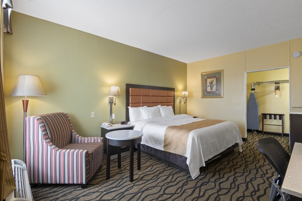 Quality Inn Tampa Airport - Cruise Port 25/69