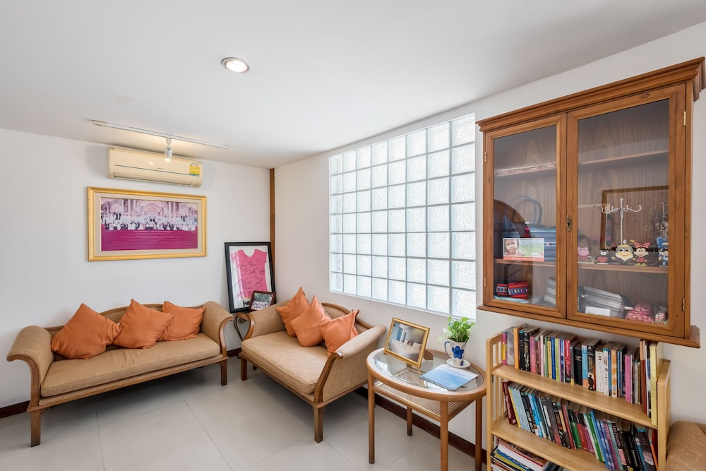 Jl Bangkok 30/49