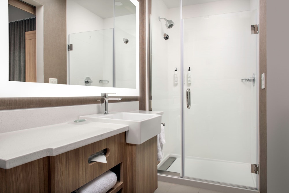 SpringHill Suites by Marriott Cincinnati Mason 34/37
