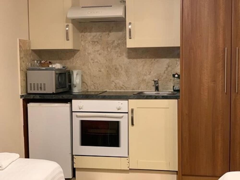 Twickenham Guest House 49/49