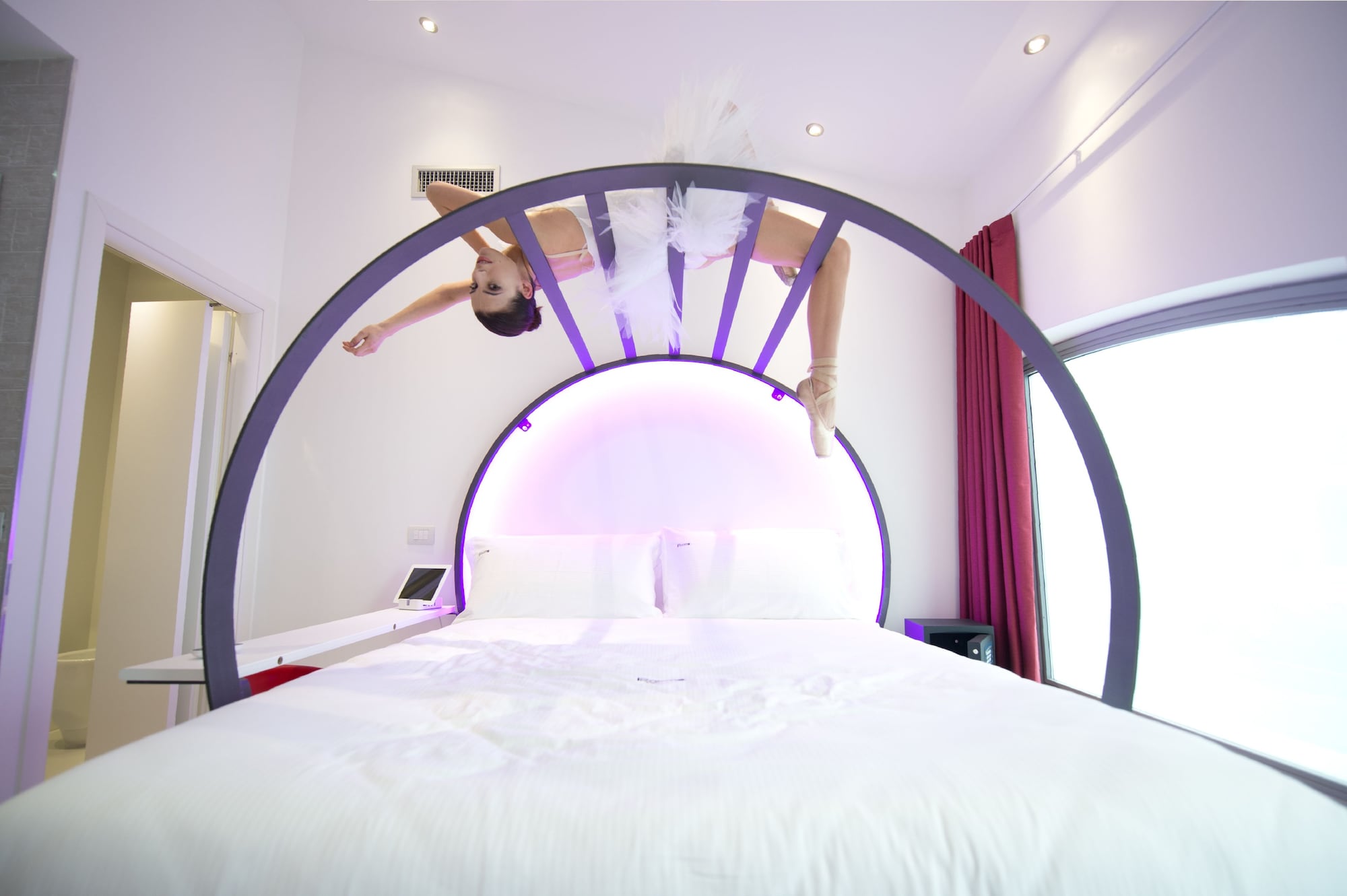 ITUBE, STANDARD, DOUBLE BED, HOT TUB