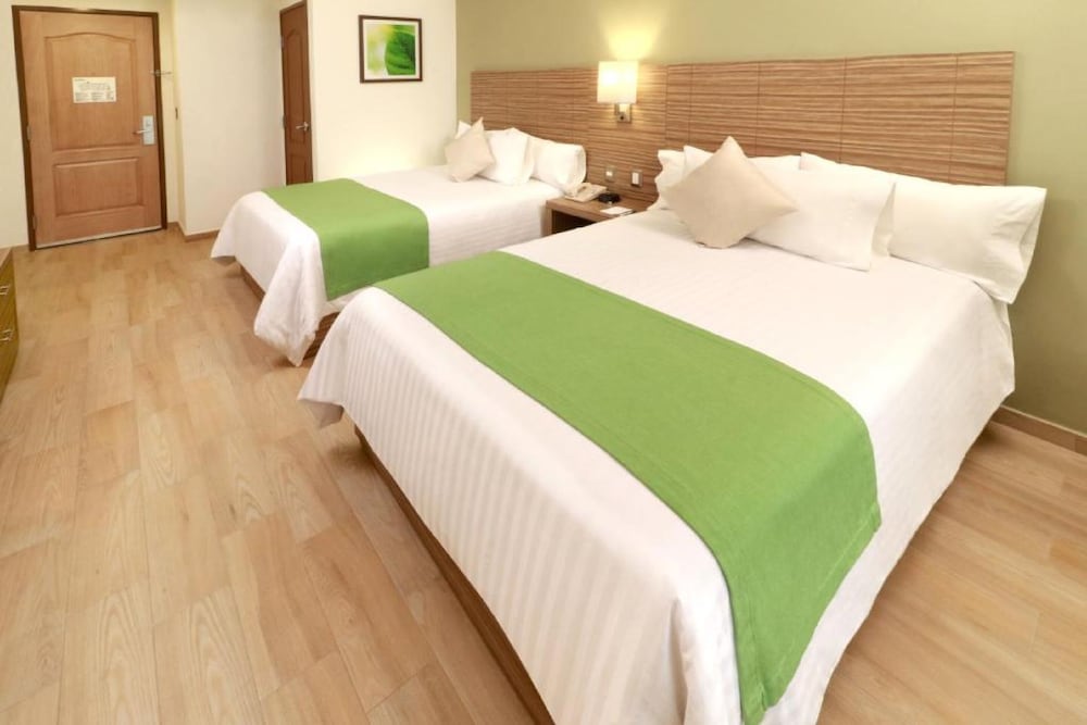 Wyndham Garden Monterrey Valle Real 11/41