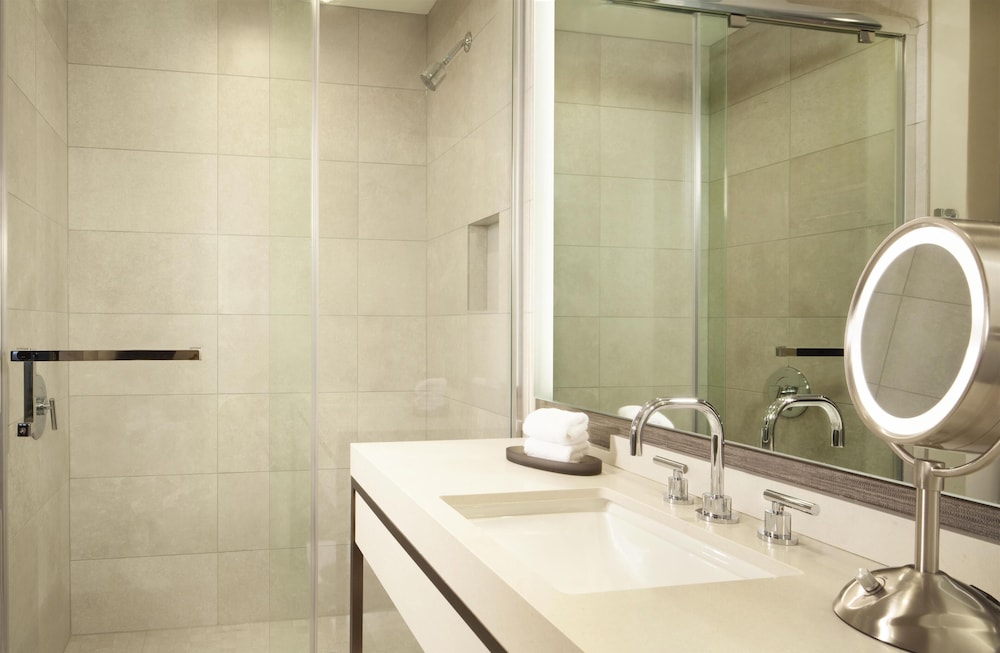 Hyatt Regency Frisco Dallas 54/56