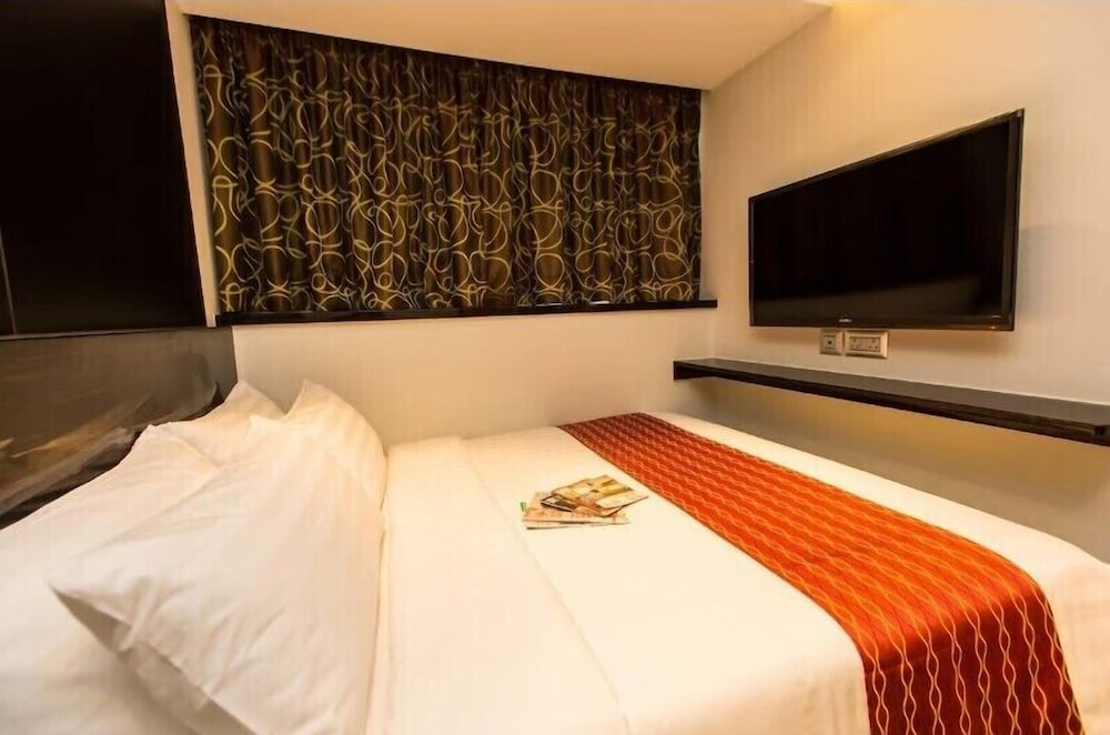 Noble Park Hotel 14/21
