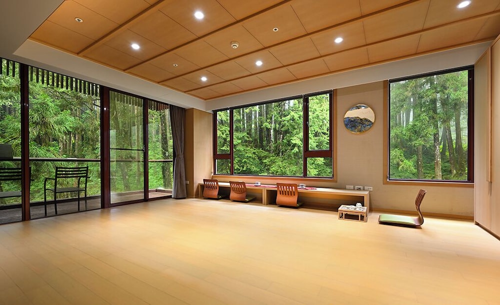 Alishan House 23/50