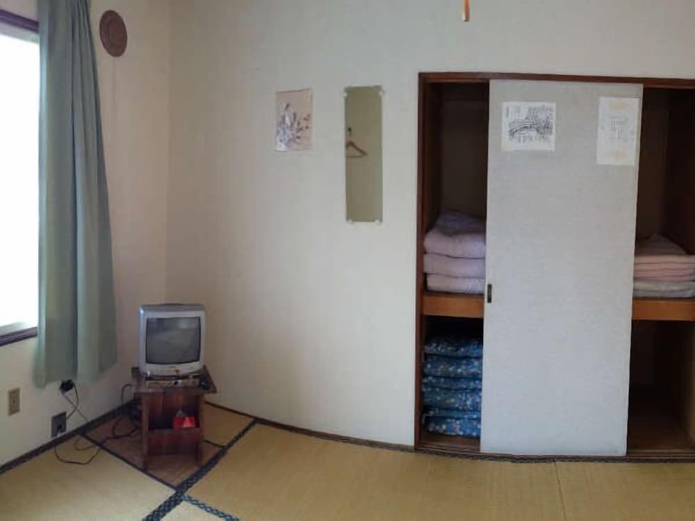 Minshuku Lamp 2/17