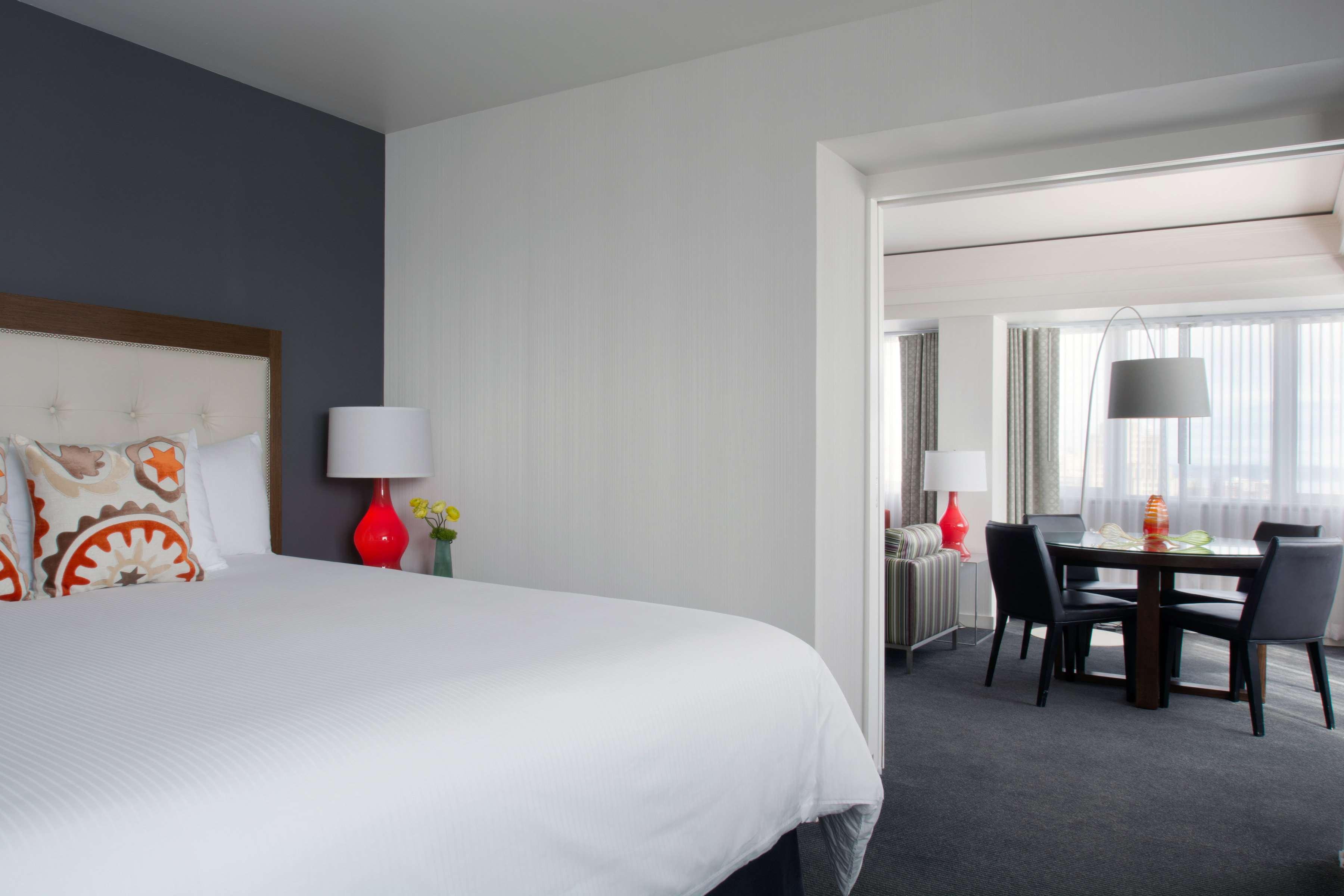 Patron Club, Suite, King Bed