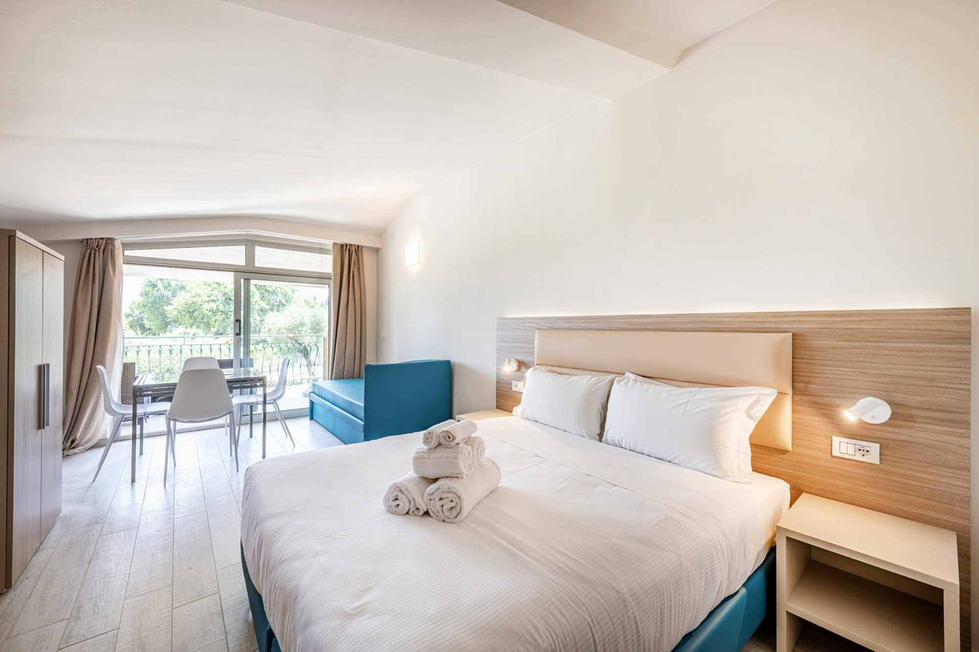 1 Bedroom, Flat, Lake View, Balcony or Terrace