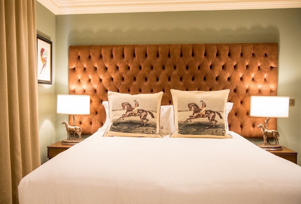 The Hotel Chester 8/50