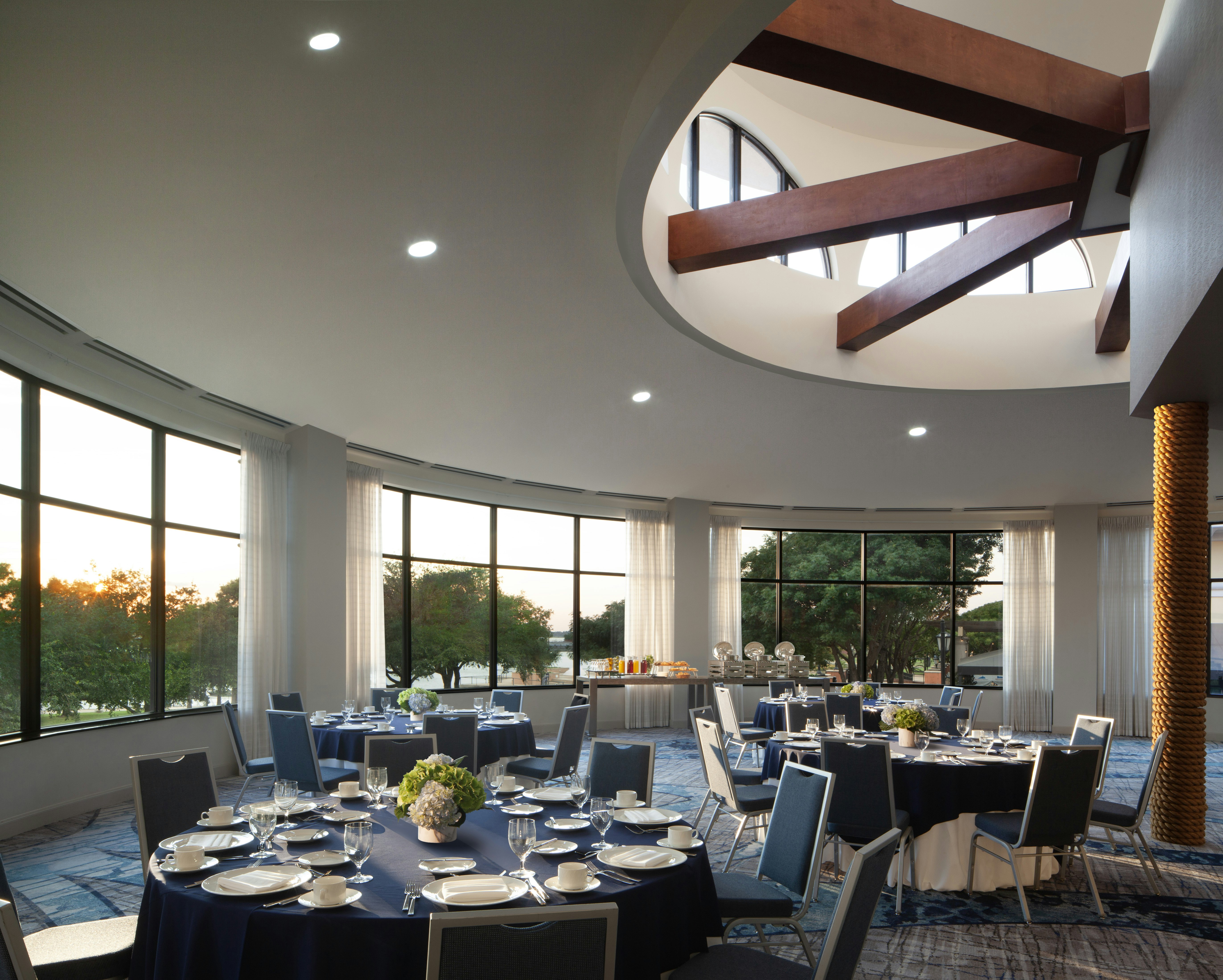 Hilton Dallas/Rockwall Lakefront 52/77