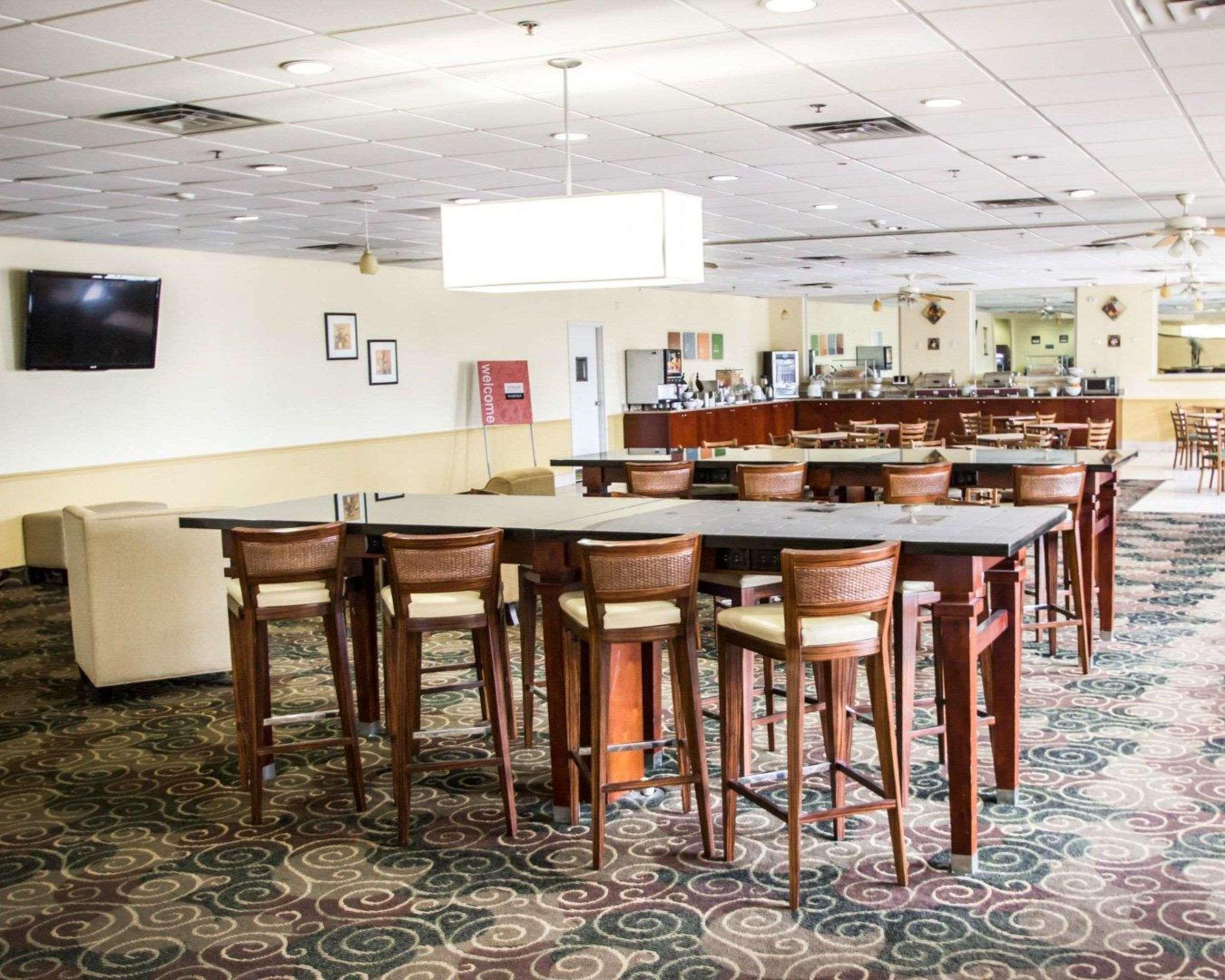Holiday Inn Orlando North Winter Park by IHG 37/50