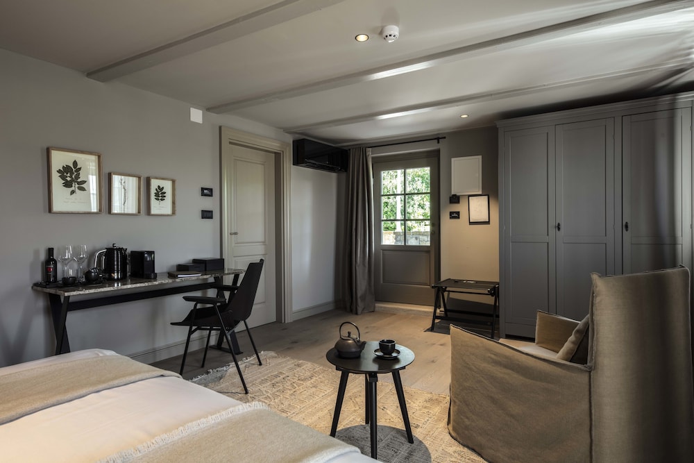 San Canzian Hotel & Residences 47/78