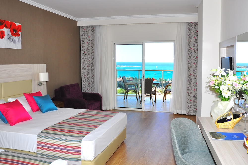 STANDARD, SINGLE, DOUBLE BED, SEA VIEW
