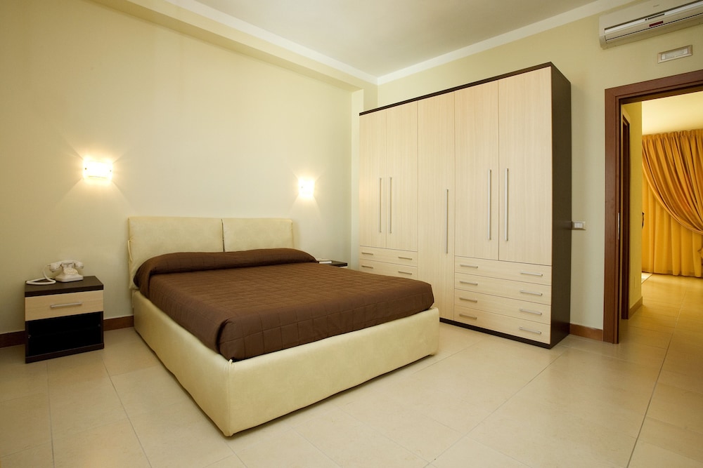Hotel Spinelli 28/46