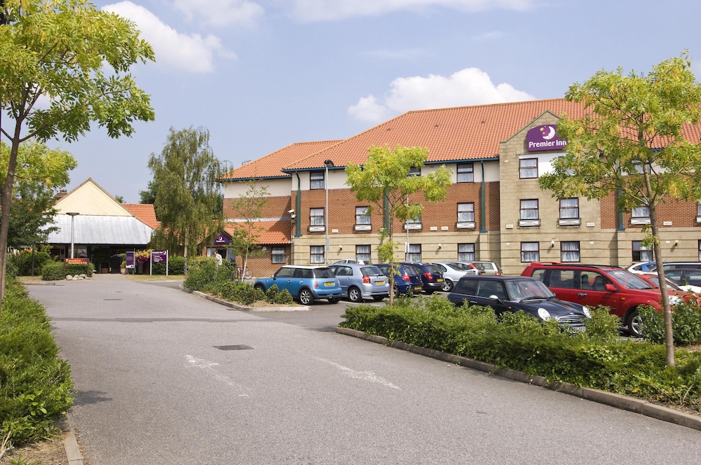 Premier Inn Oxford Cowley 33/44