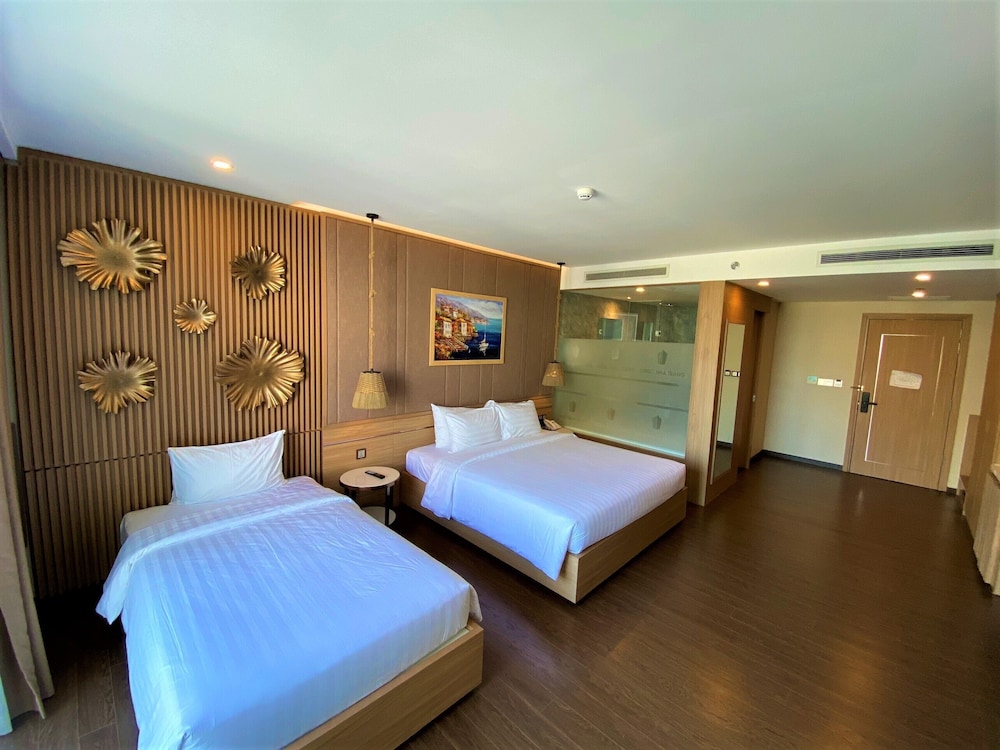 Virgo Hotel 25/79