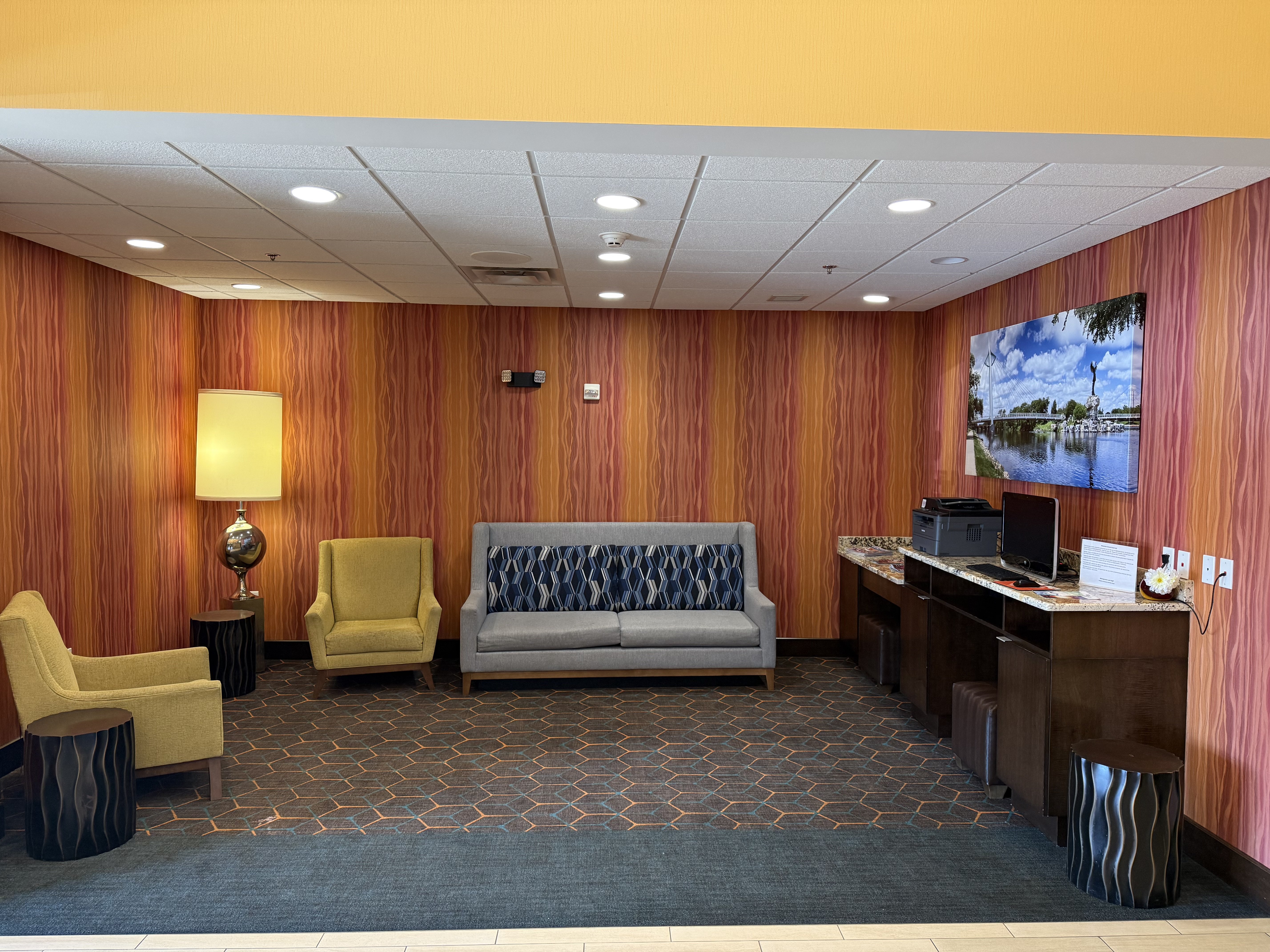 Holiday Inn Express Wichita South 40/59