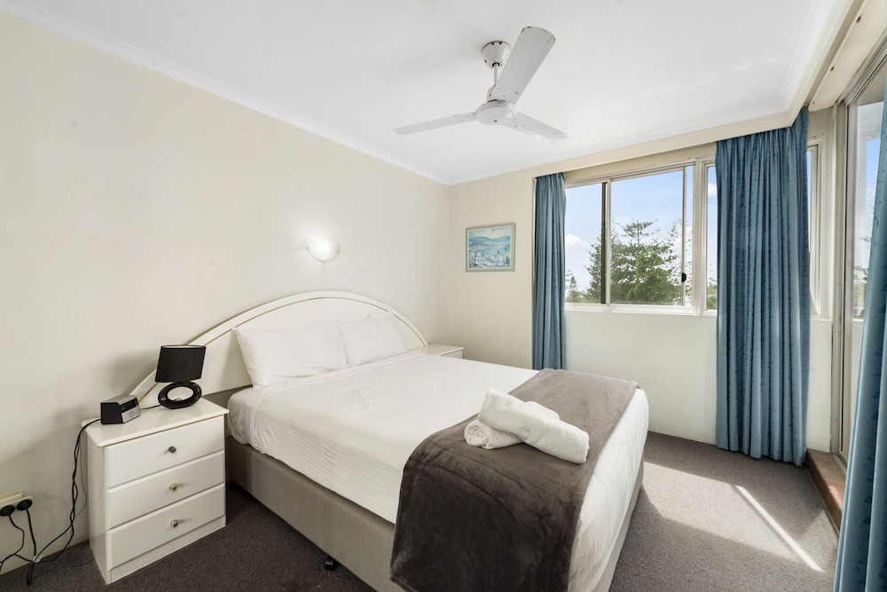 Sandpiper Apartments 27/71