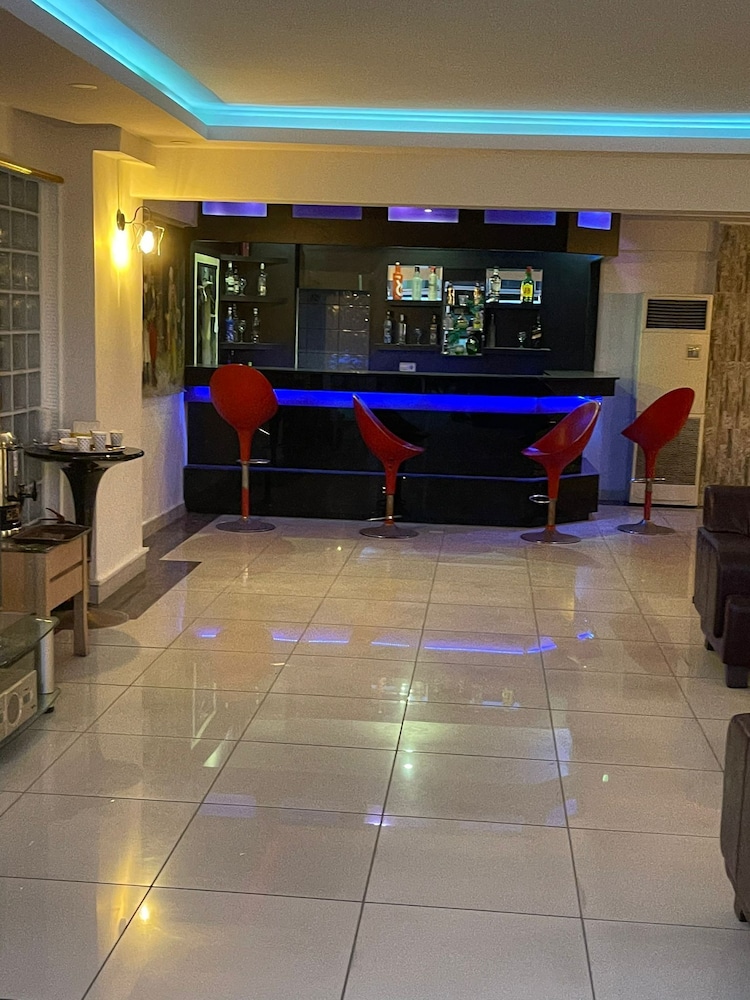 Denizhan Otel 8/50
