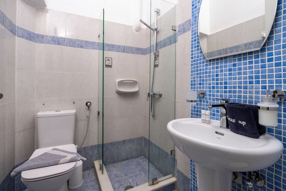 Aghia Anna Hotel 41/41