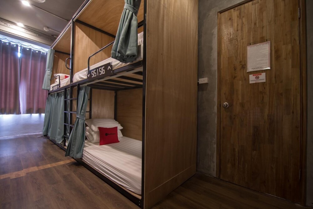 Soft Pillow Hostel - Adults Only 24/45
