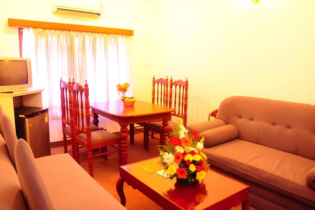 PAULSON PARK HOTEL 35/50