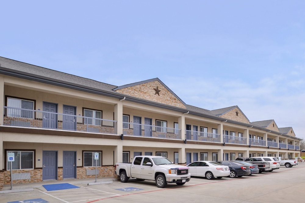 Americas Best Value Inn photo1
