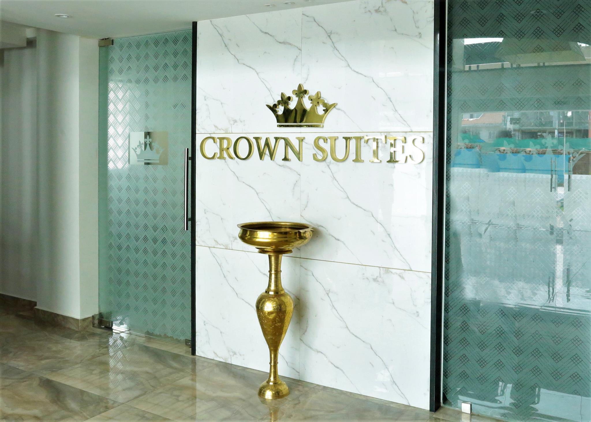 Hotel Crown Suites 17/26