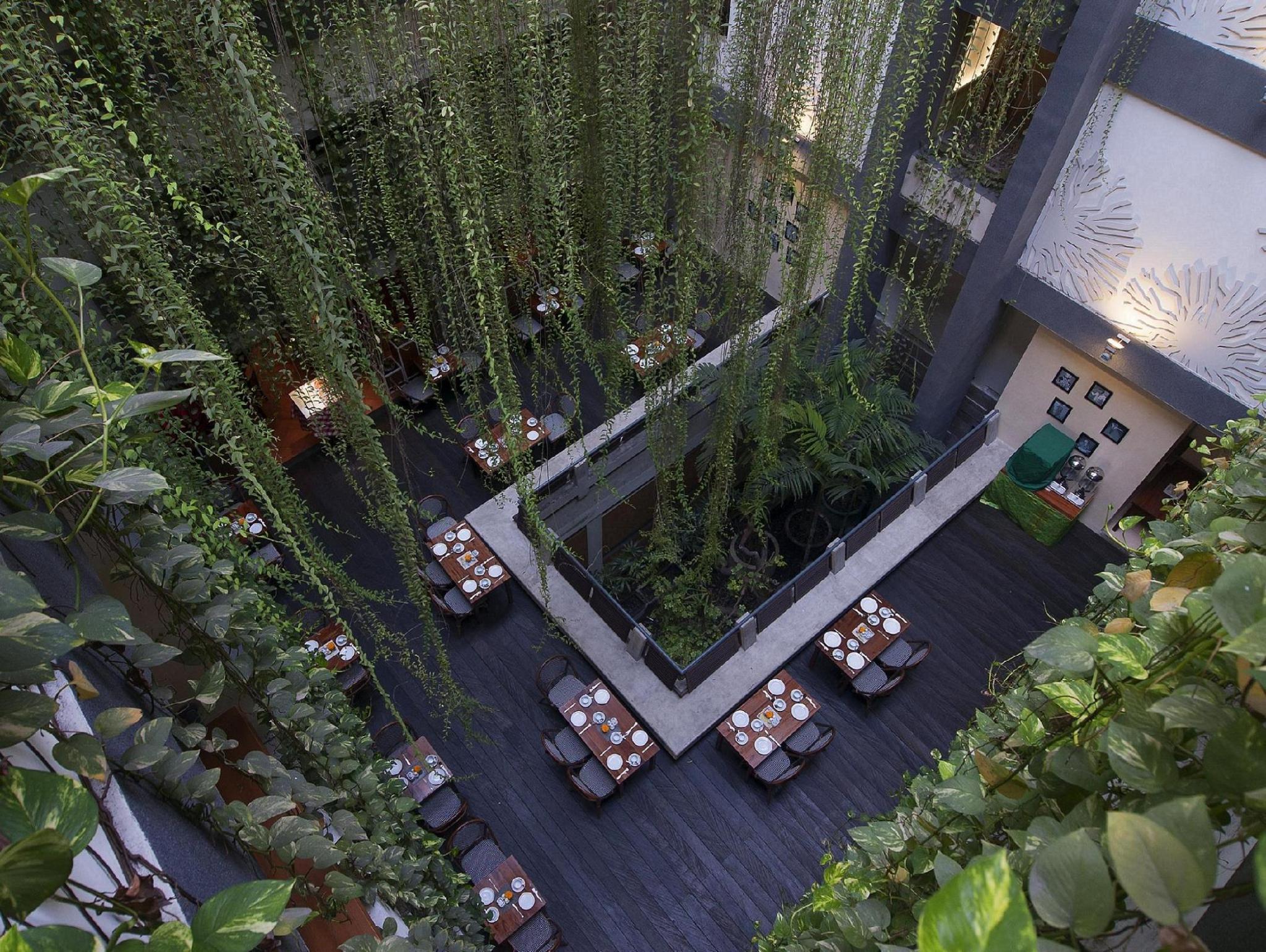 Grandmas Plus Hotel Legian 32/33