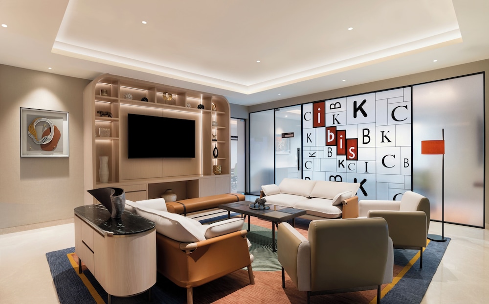Ibis Mumbai BKC 53/75