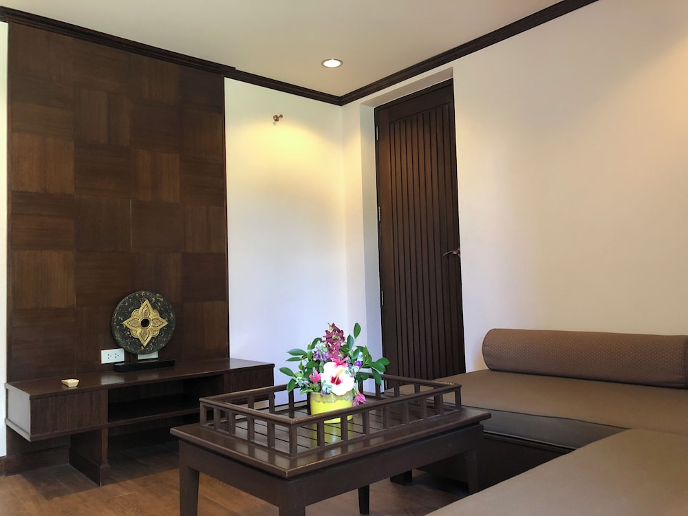KANOK BURI RESORT 47/75