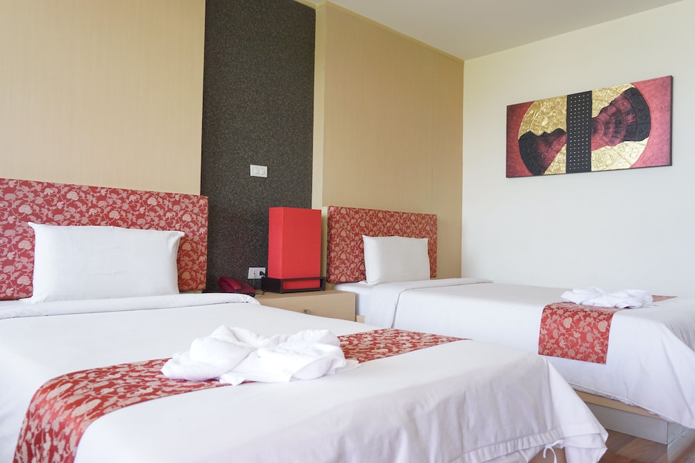 Panatara Hotel 9/35