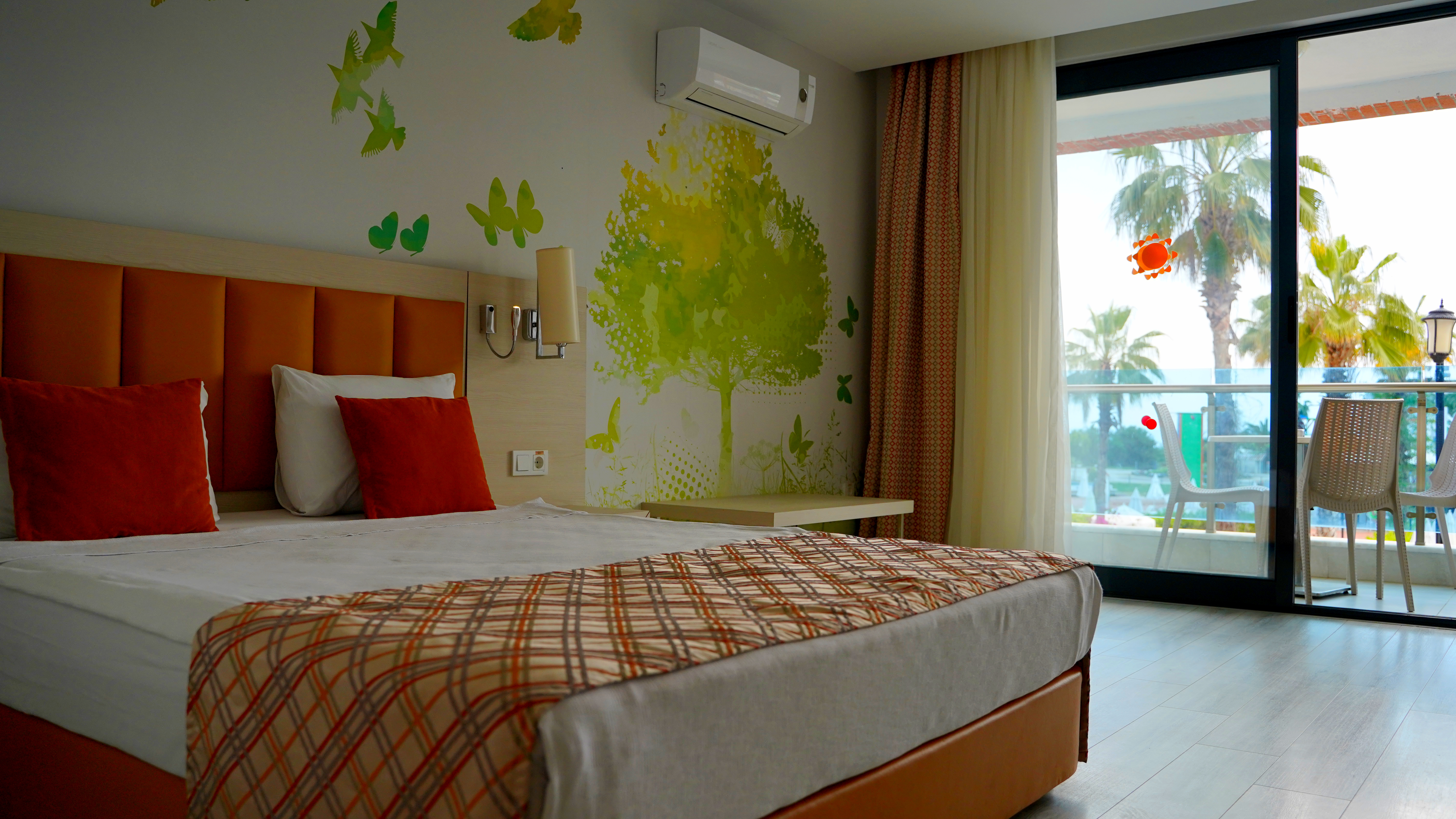 Club Aqua Plaza Hotel 13/50
