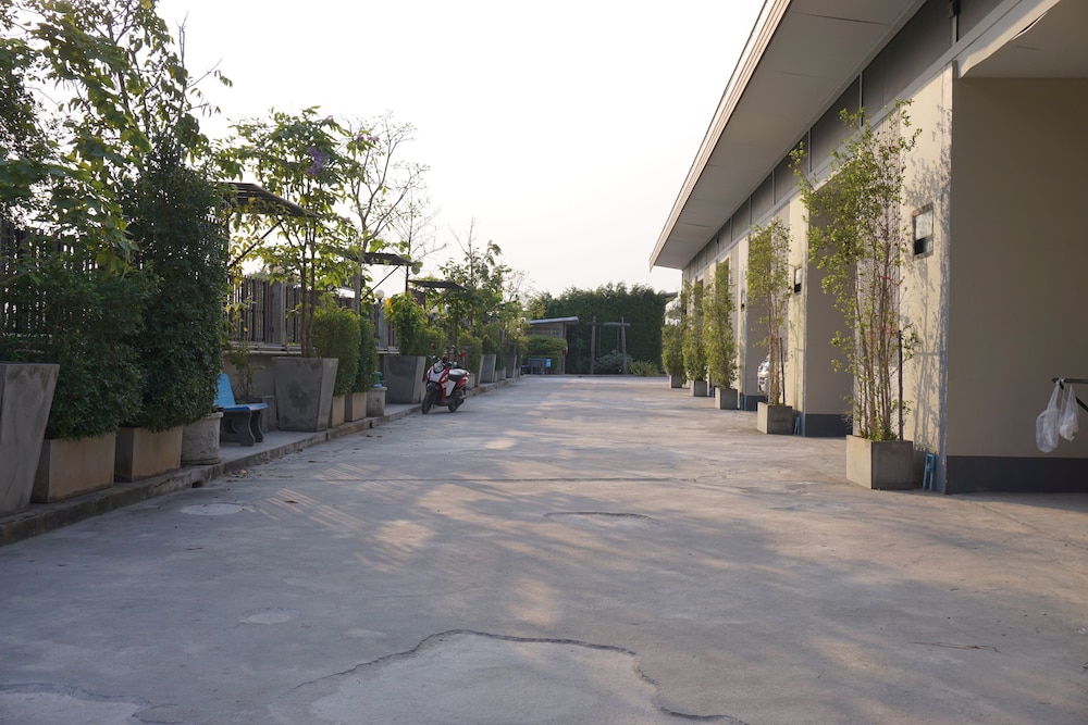 S Ville Resort 25/38