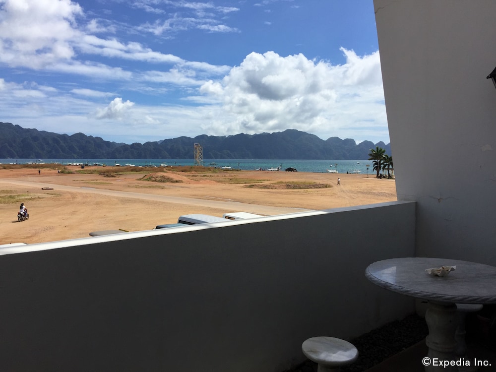 Coron Gateway Hotel Suites 41/50