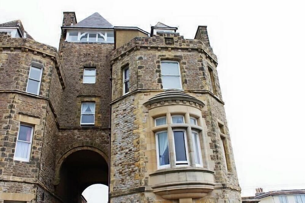 The Highlands Inn 1/50