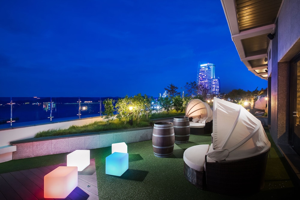 Utop Marina Hotel and Resort 47/50