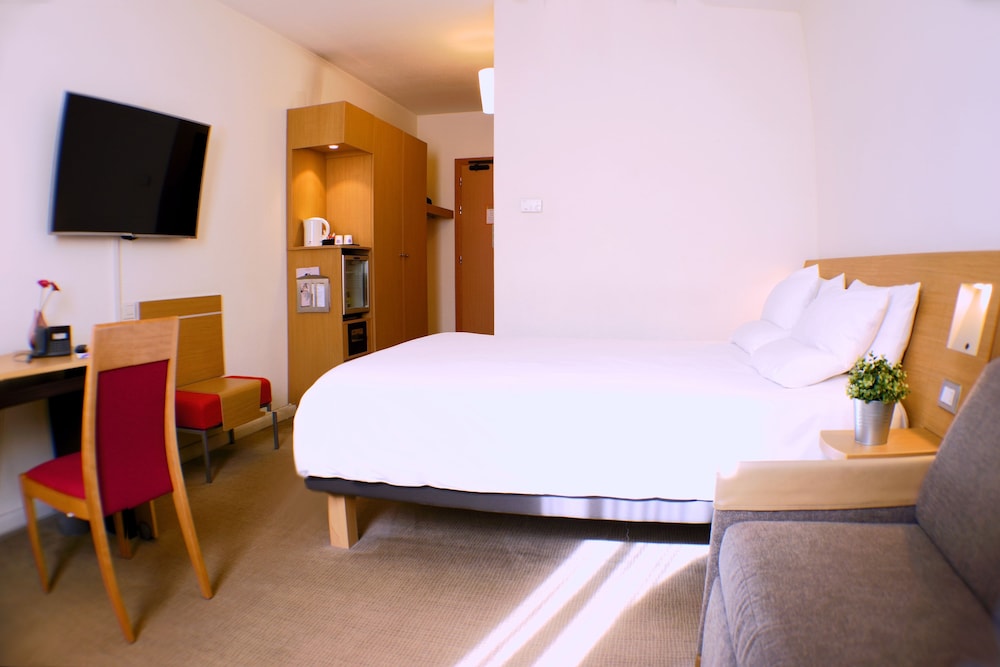 Novotel Roma Est 21/77