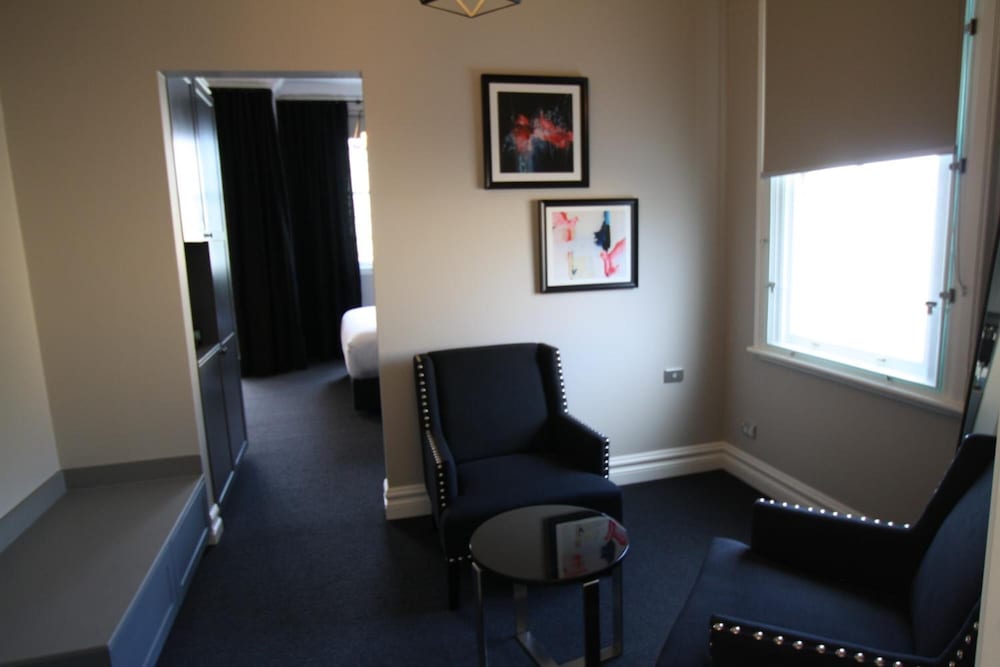 Mrs Banks Boutique Hotel 38/50