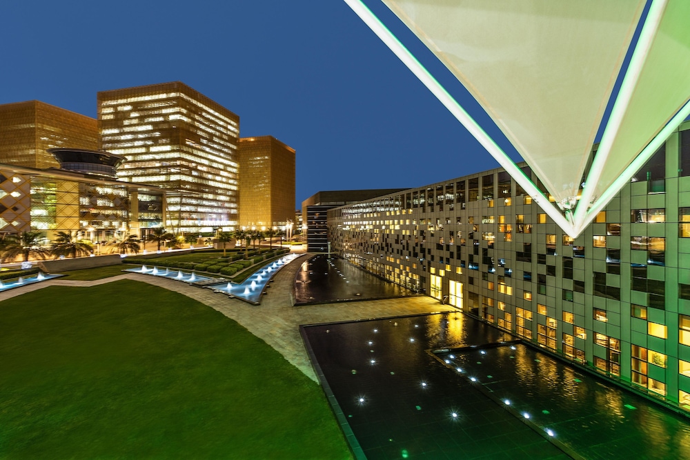 كراون بلازا آر دي سي الرياض - فندق و مركز مؤتمرات(Crowne Plaza Riyadh Itcc) 71/75