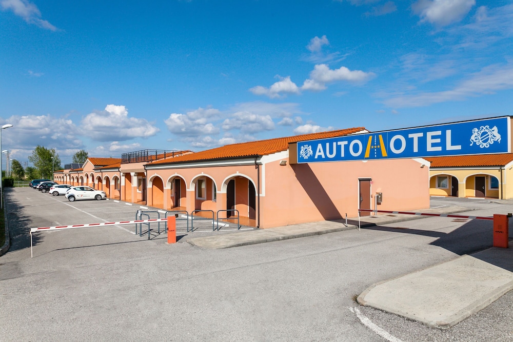 Autohotel Venezia 46/52